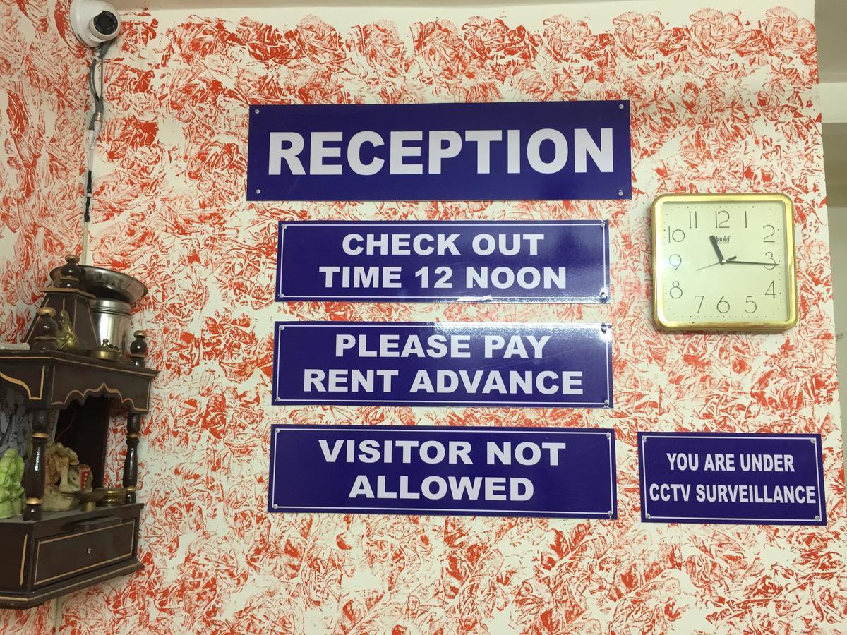 Karam Durga Guest House New Delhi Eksteriør billede